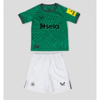 Otroški Nogometni dresi Newcastle United Gostujoči 2023-24 Kratek Rokav (+ Kratke hlače)